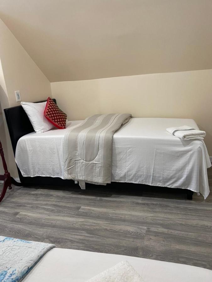 A Nice Room In Queens New York Exterior photo
